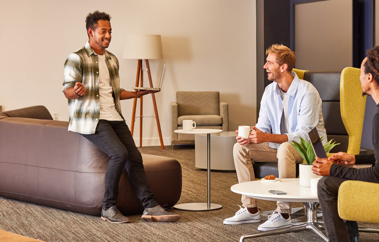 PHG_2314_L_EBC_ExtraLounge_3042