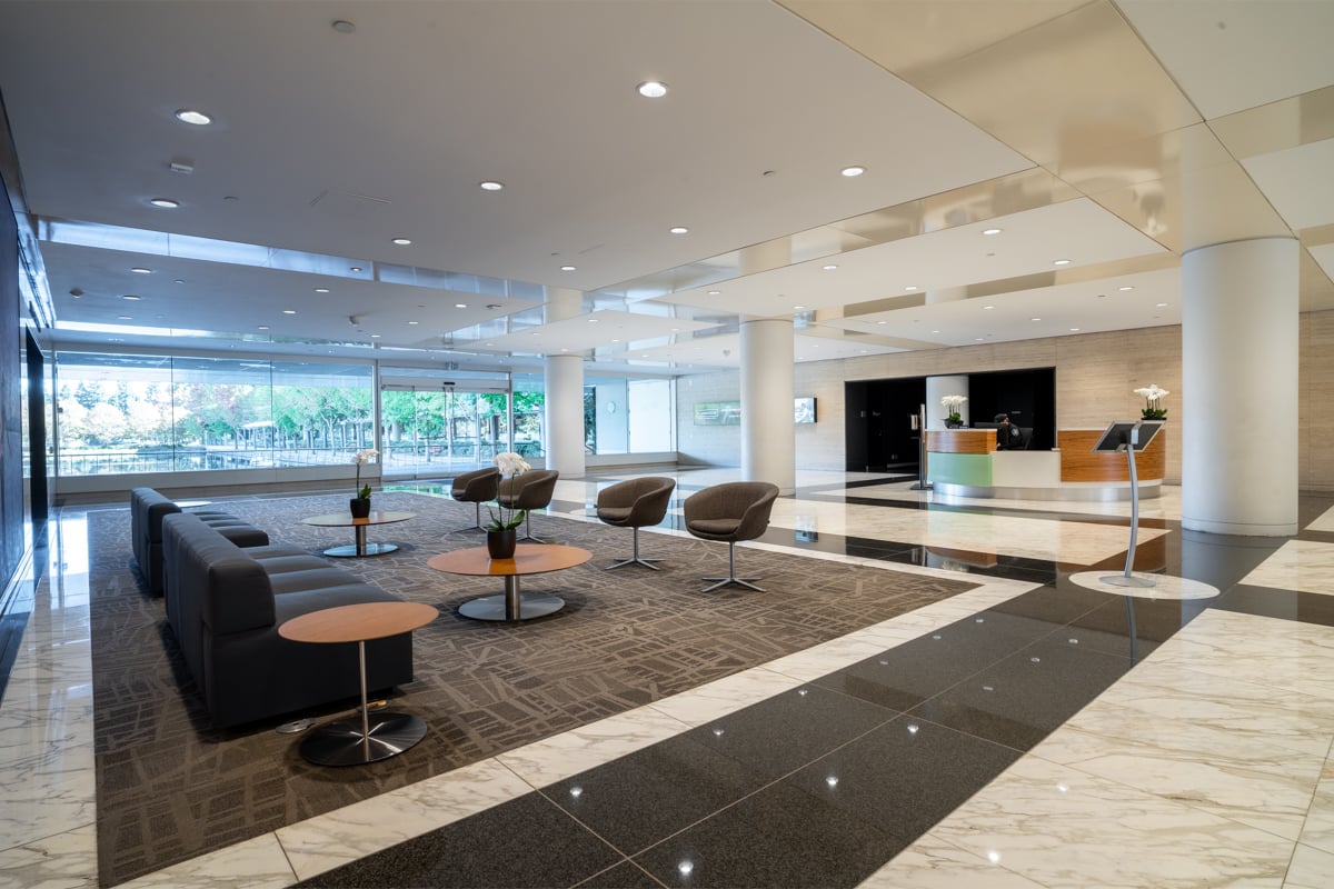 lobby-of-Roundhouse-Market-Conference-Center-San-Ramon-CA-360-Virtual-Tour-for-Event-venue